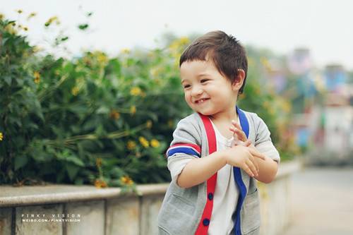 幼儿学会走路后的早教改变 幼儿早教第一步