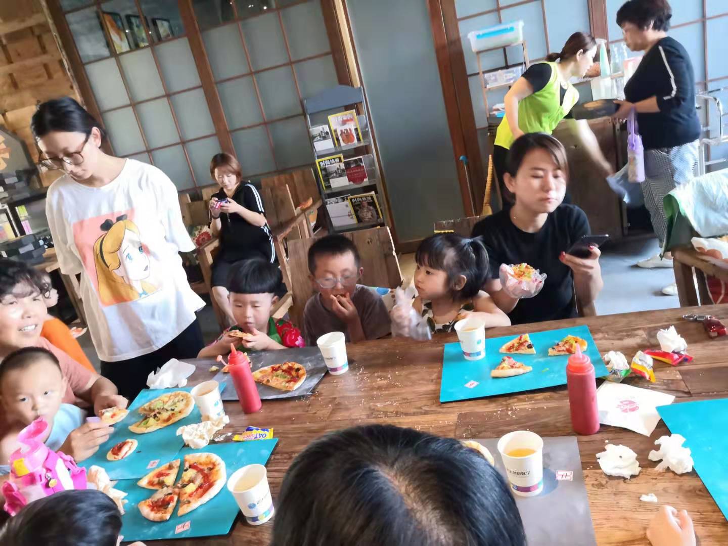 京师澳真《环球课程》美食披萨的制作